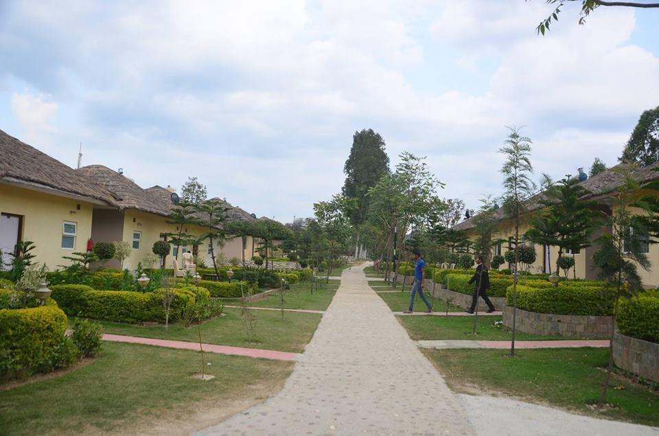 Kangs Nirvana Resorts And Spa Mahalpur Dış mekan fotoğraf