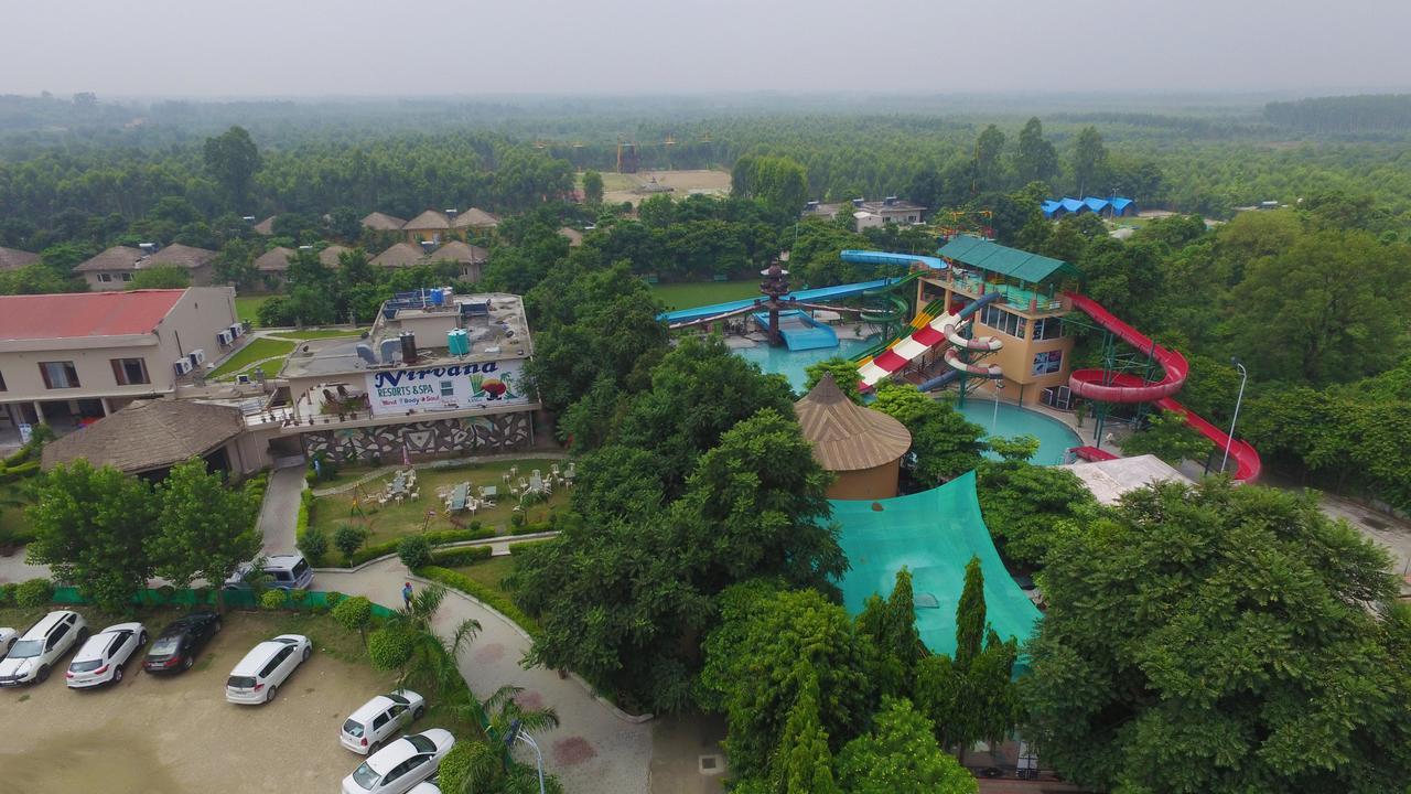 Kangs Nirvana Resorts And Spa Mahalpur Dış mekan fotoğraf